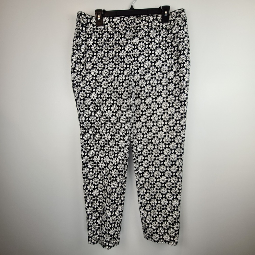 Talbots Chatham Ankle Pants in Medallion Size 14 Black White Geometric Workwear
